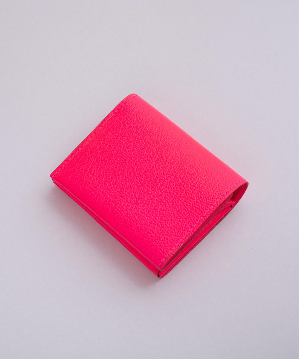 8月11日発売】Bifold Compact Wallet - FLUO PINK - AYA KANEKO別注