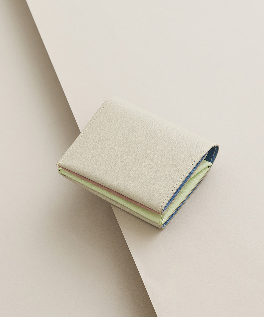 紅*ん様 MOLINI Bifold Compact Wallet Olive Bifold Compact Wallet - Olive × Gray – MOLINI（モリニ