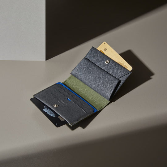 小物 MOLINI Bifold Compact Wallet Olive Bifold Compact Wallet - Olive × Gray – MOLINI（モリニ